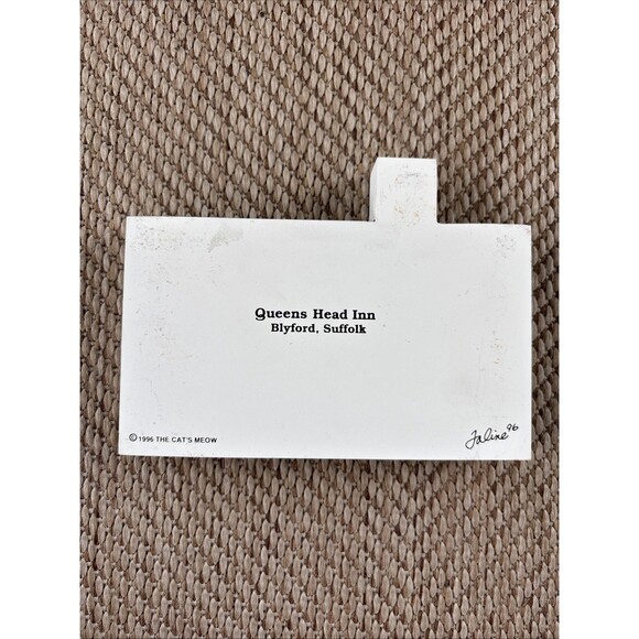 The Cats Meow "Queen’s Head Inn" Blyford Suffolk 1996 Faline Shelf Sitter - Picture 2 of 4